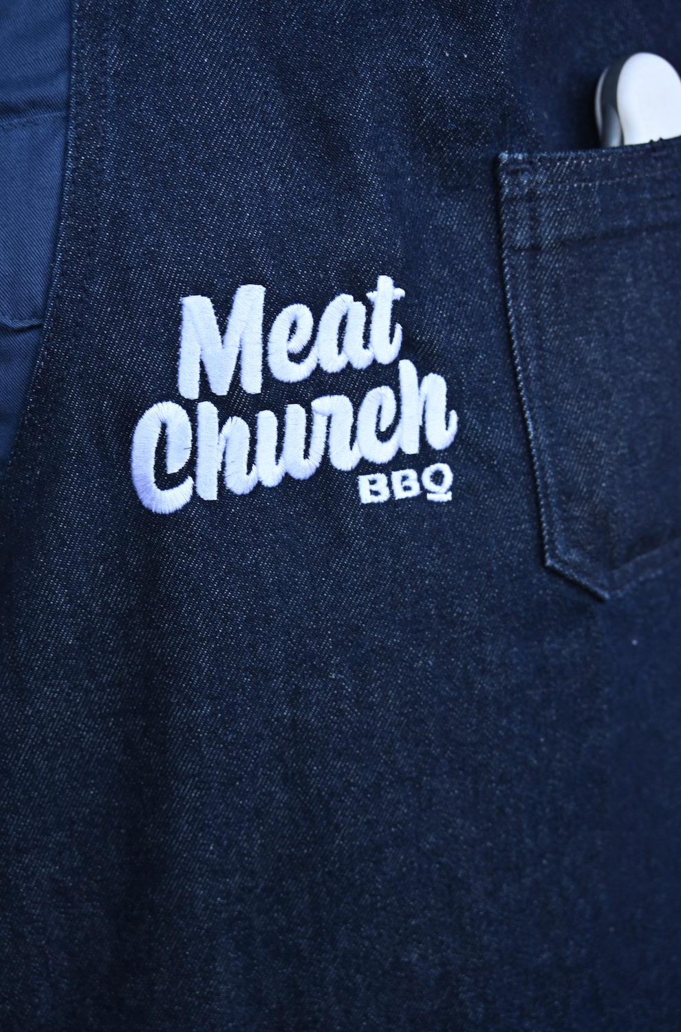 hedley-and-bennett-meat-church-apron-navy-u1 Screenshot_2024-07-03_at_2.52.19_PM.png